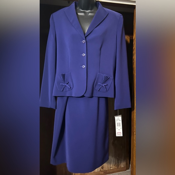 Le Suit Dresses & Skirts - Vintage Le Suit 2PC Purple Skirt Suit Set Size 12 NWT Y2K Church Career
